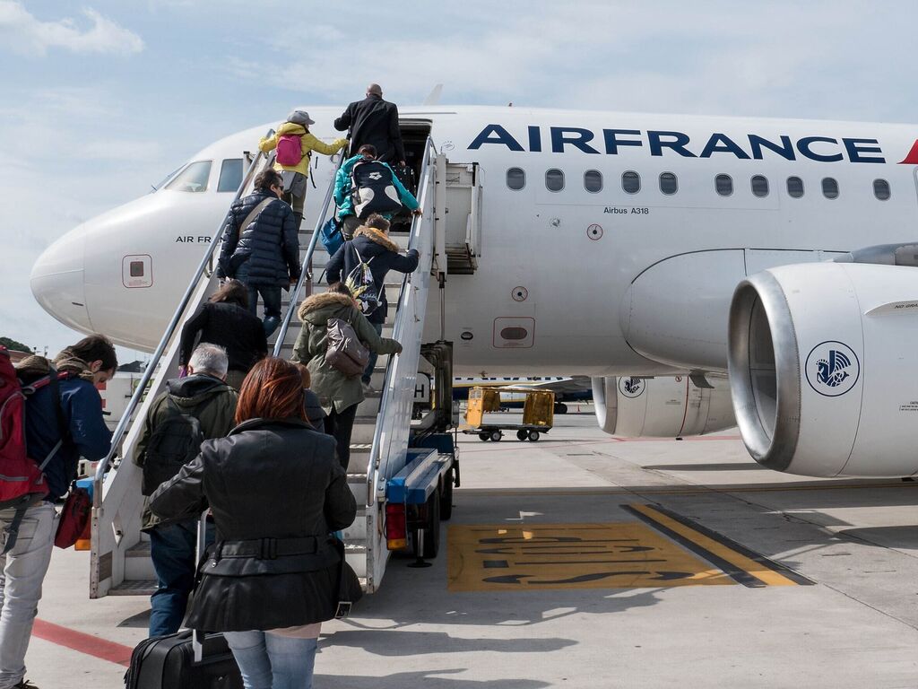 3 Tage verspätet Air France zugeschnitten