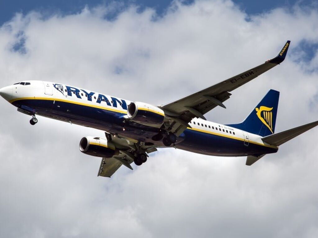 Ryanair Boeing 737 8 AS 750